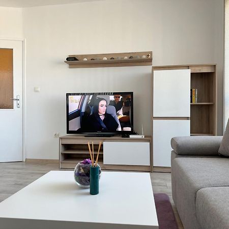 Restful Apartment For 4 Guests In Burgas Esterno foto
