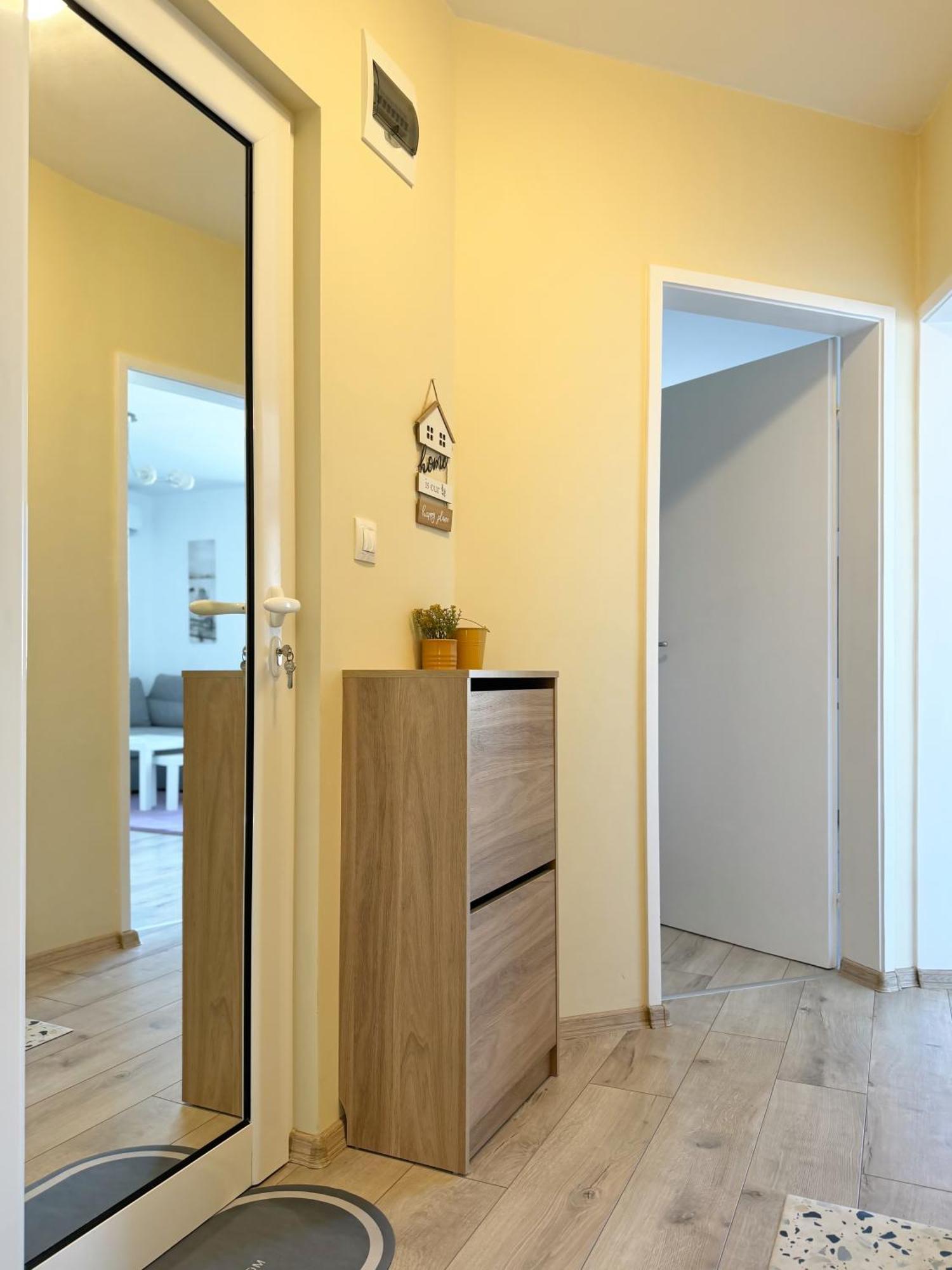 Restful Apartment For 4 Guests In Burgas Esterno foto