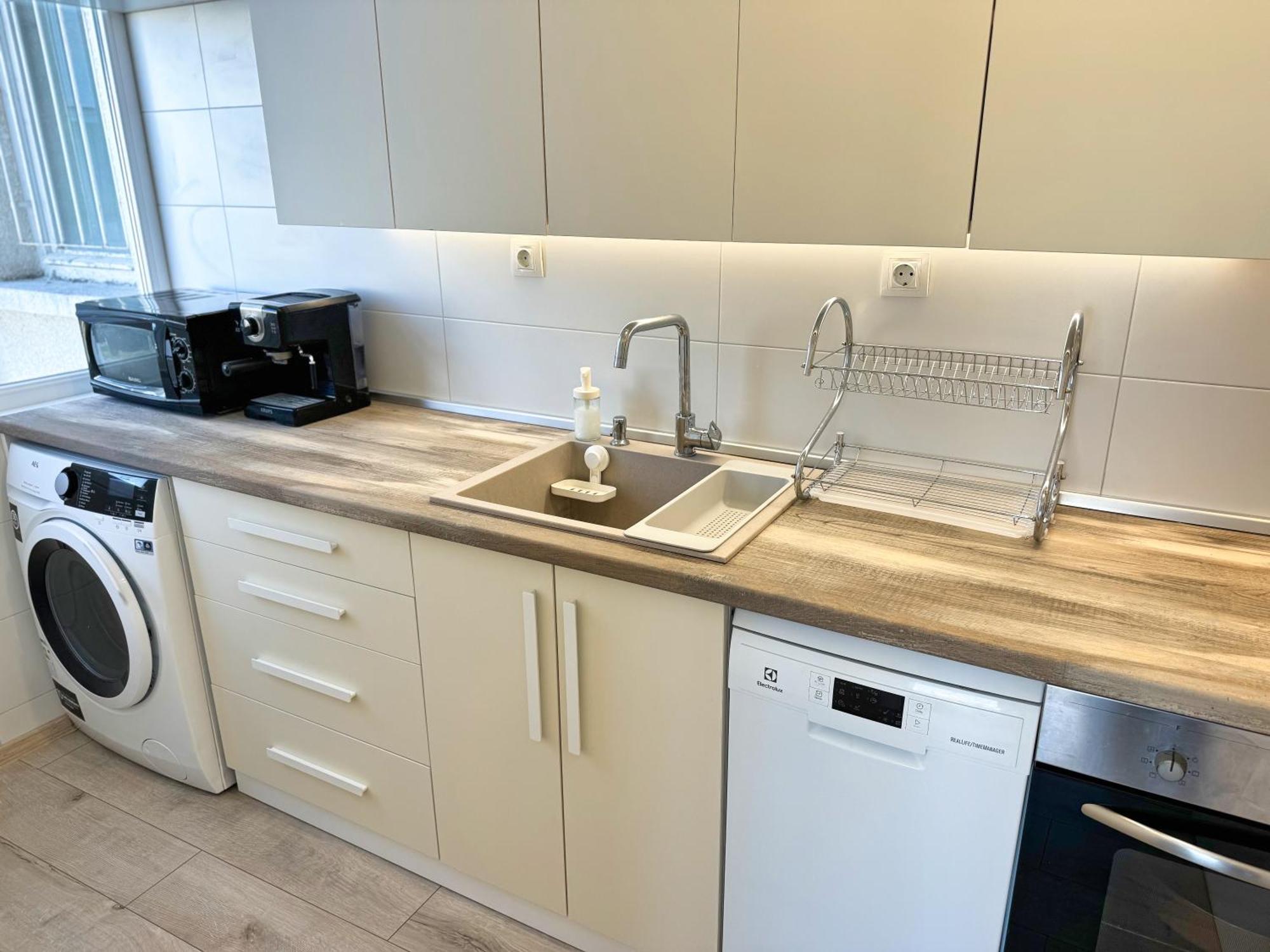 Restful Apartment For 4 Guests In Burgas Esterno foto