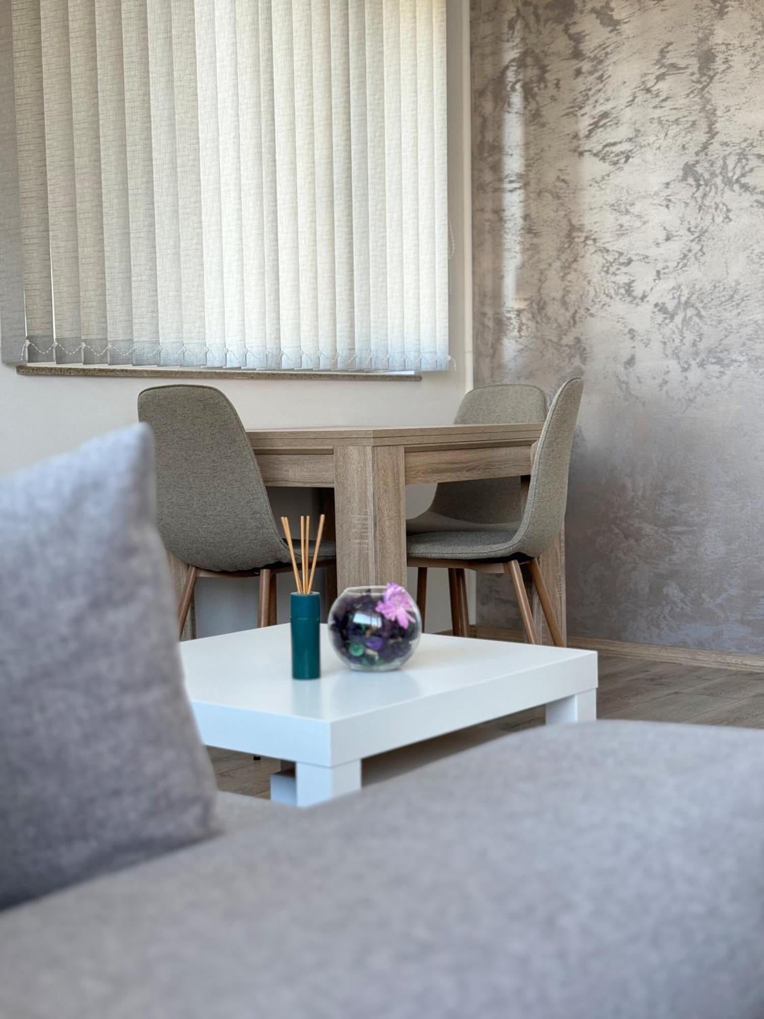 Restful Apartment For 4 Guests In Burgas Esterno foto